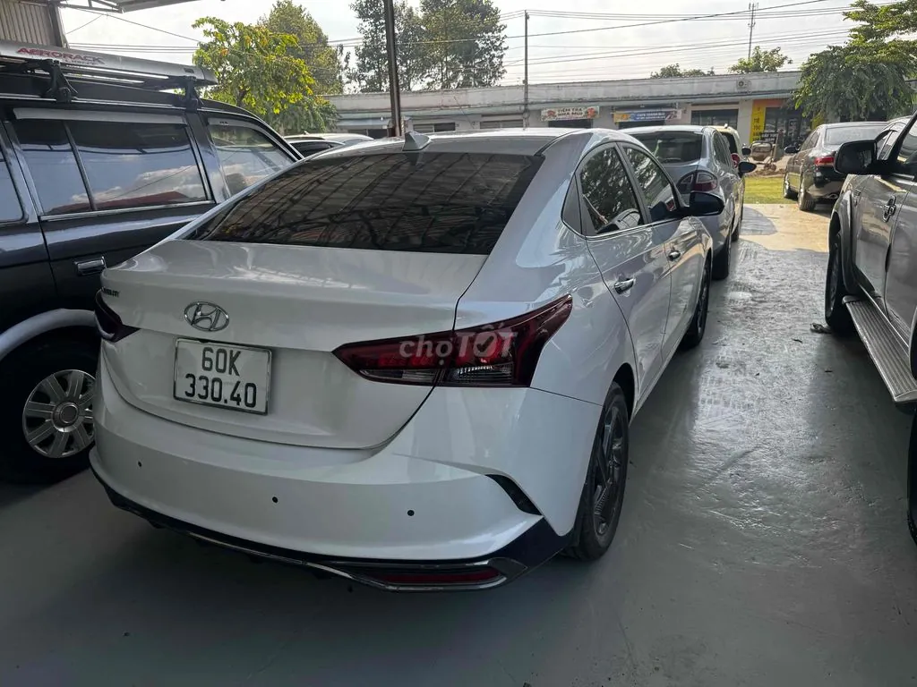 Hyundai Accent 2023 photo 4