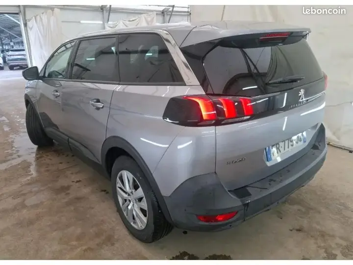 Peugeot 5008 2020 photo 4