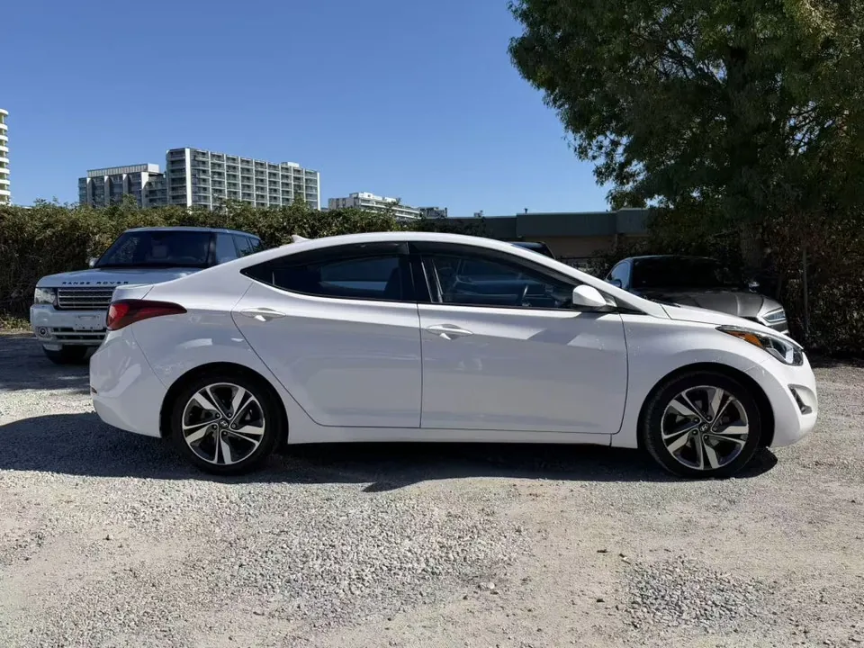 Hyundai Elantra 2015 photo 4