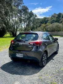 Mazda 2 2017 photo 5