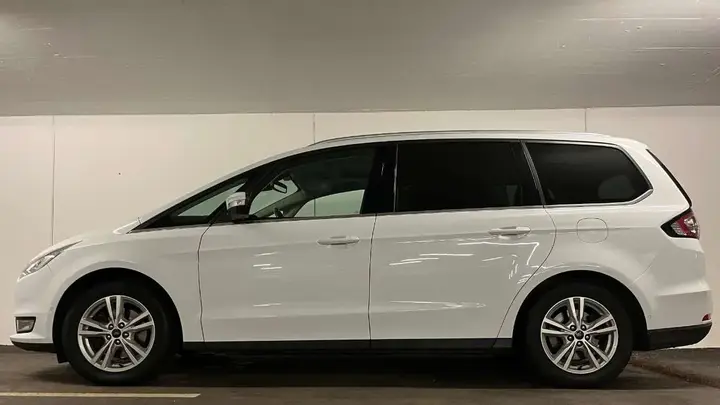 Ford Galaxy 2016 photo 2