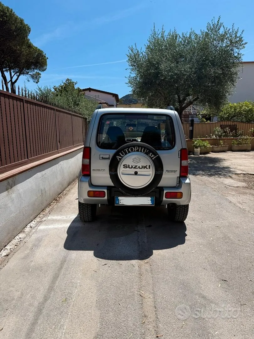 Suzuki Jimny 2004 photo 3