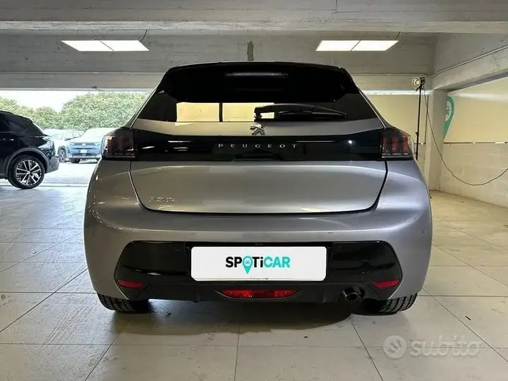 Peugeot 208 2023 photo 4