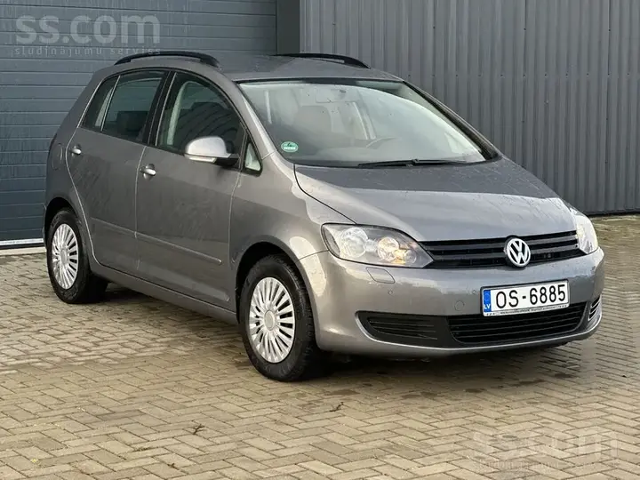 Volkswagen Golf Plus 2010 photo 2
