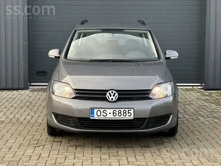Volkswagen Golf Plus 2010 photo 3