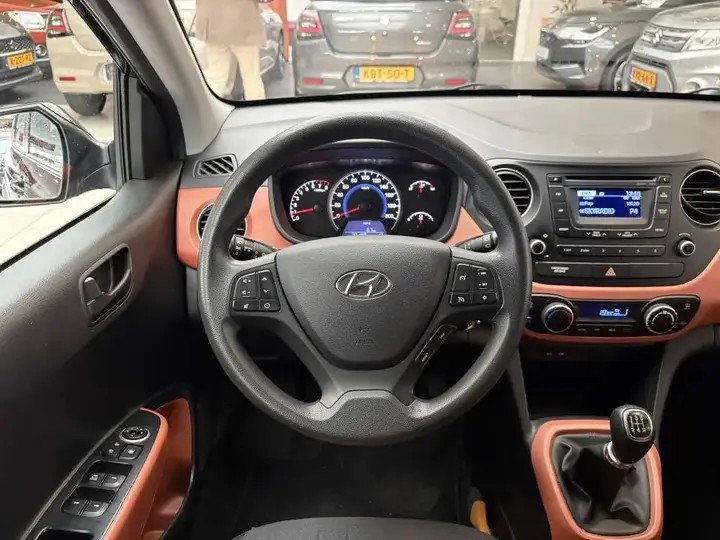 Hyundai I10 2017 photo 2
