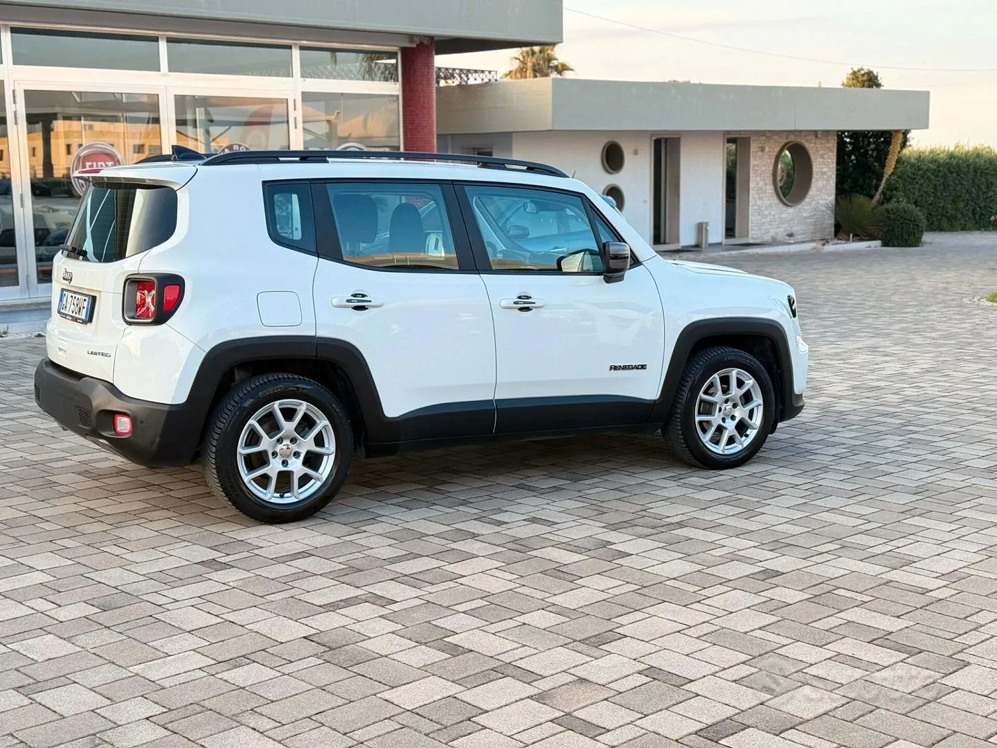 Jeep Renegade 2020 photo 3