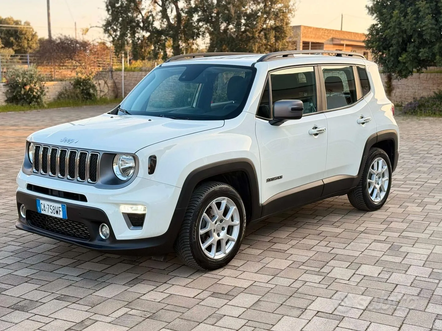 Jeep Renegade 2020 photo 2