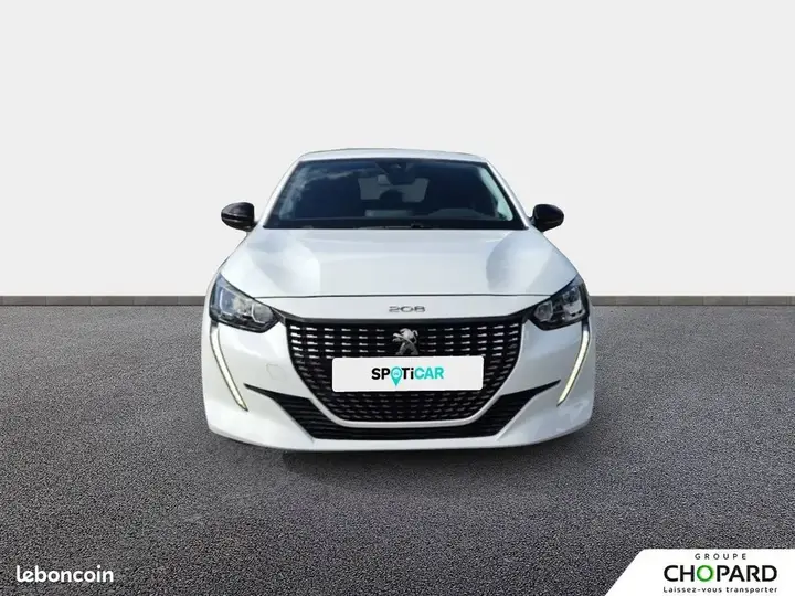 Peugeot 208 2023 photo 2