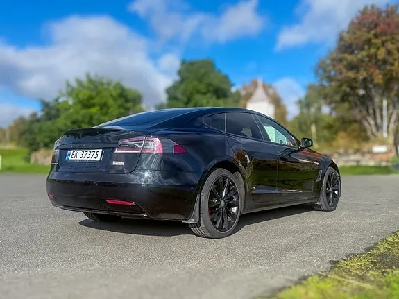 Tesla Model S 2017 photo 3