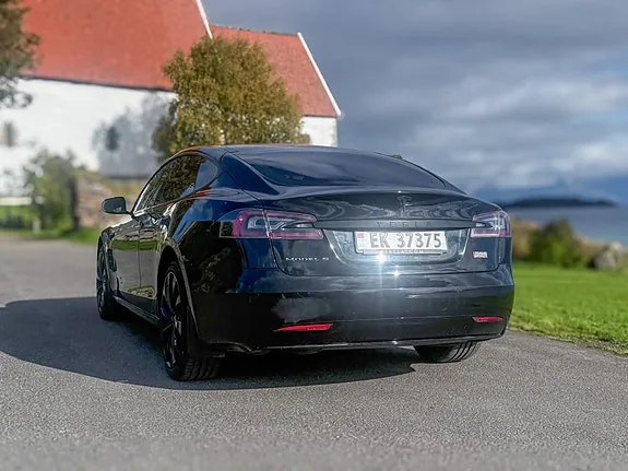 Tesla Model S 2017 photo 4