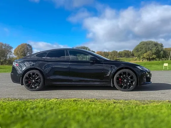 Tesla Model S 2017 photo 2