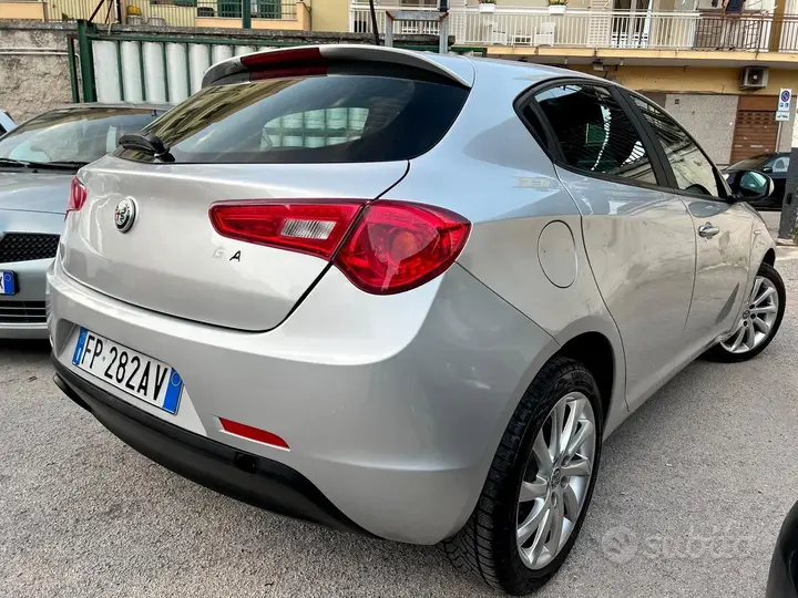 Alfa Romeo Giulietta 2018 photo 4