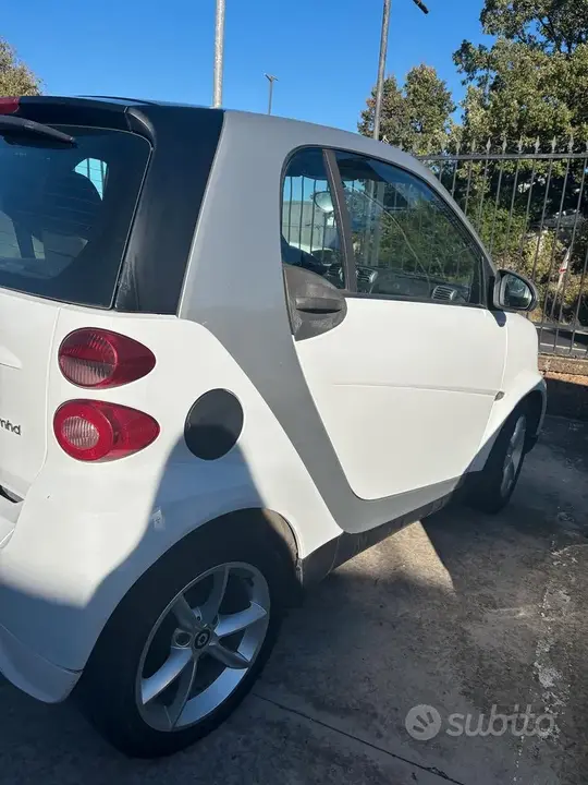 Smart Fortwo 2009 photo 4