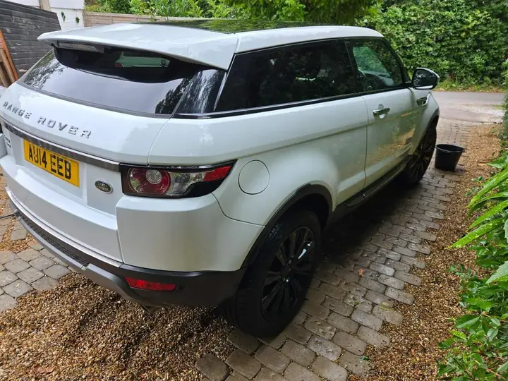 Land Rover Range Rover Evoque 2014 photo 4