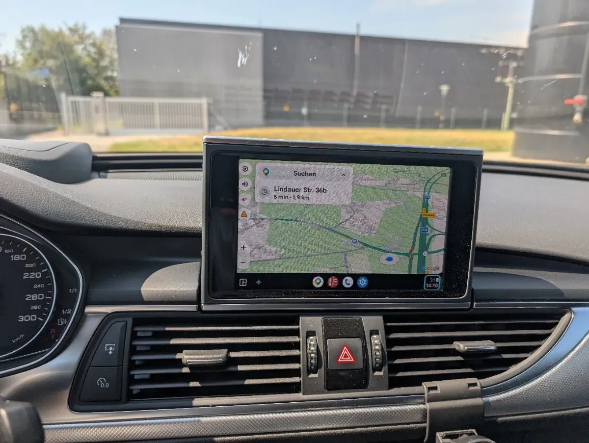 Audi A6 2012 photo 3