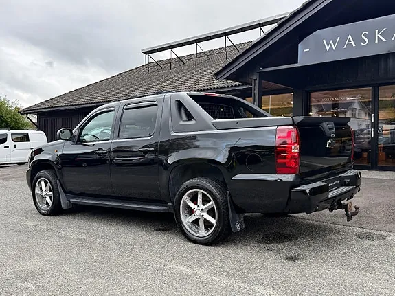 Chevrolet Avalanche 2008 photo 3