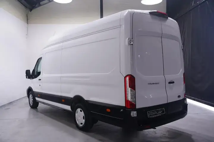 Ford Transit 2021 photo 3