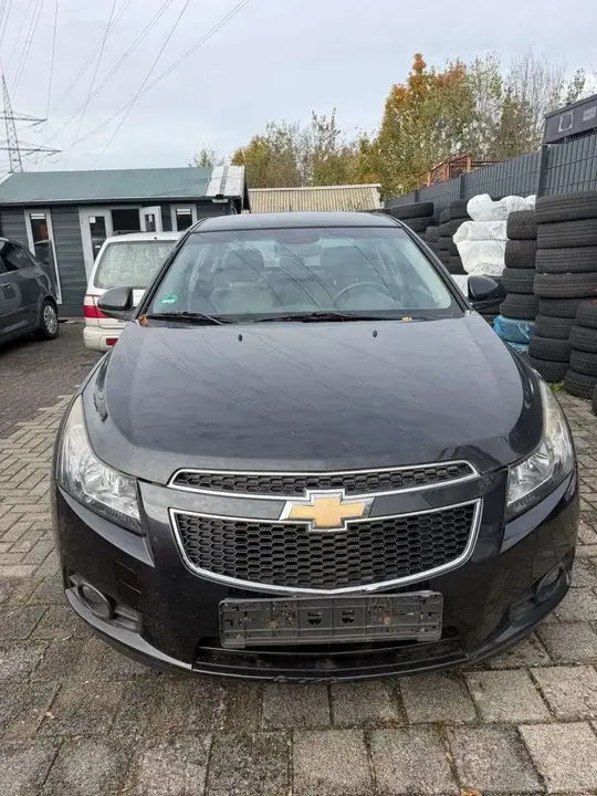 Chevrolet Cruze 2010 photo 2