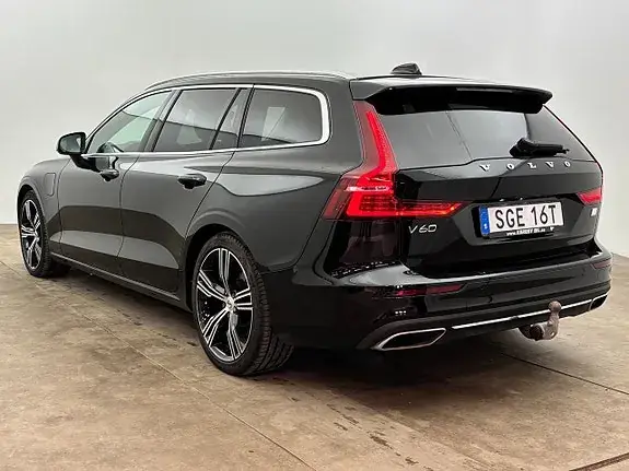 Volvo V60 2022 photo 4
