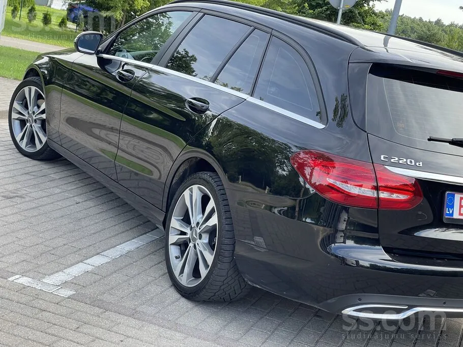 Mercedes-Benz C220 2017 photo 5