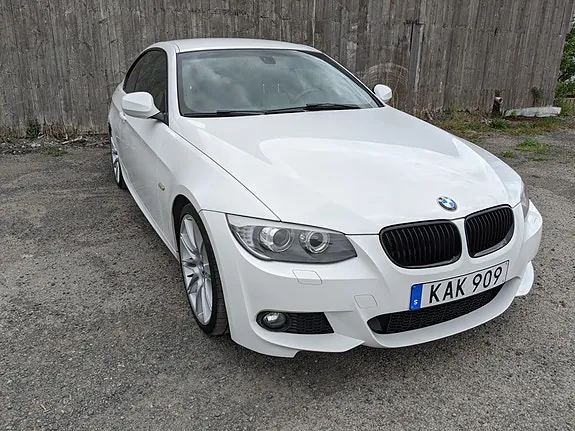 BMW 320D 2010 photo 4