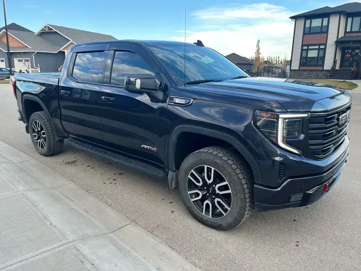 GMC Sierra 1500 2024 photo 3