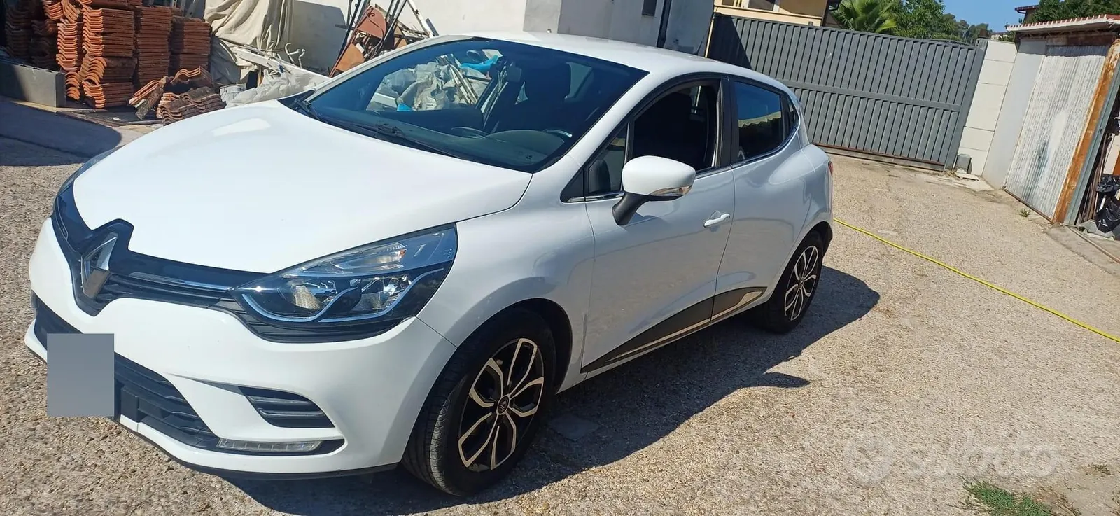 Renault Clio 2017 photo 2