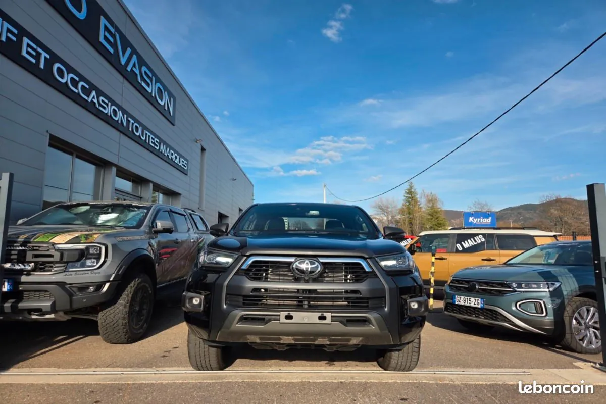 Toyota Hilux 2026 photo 2