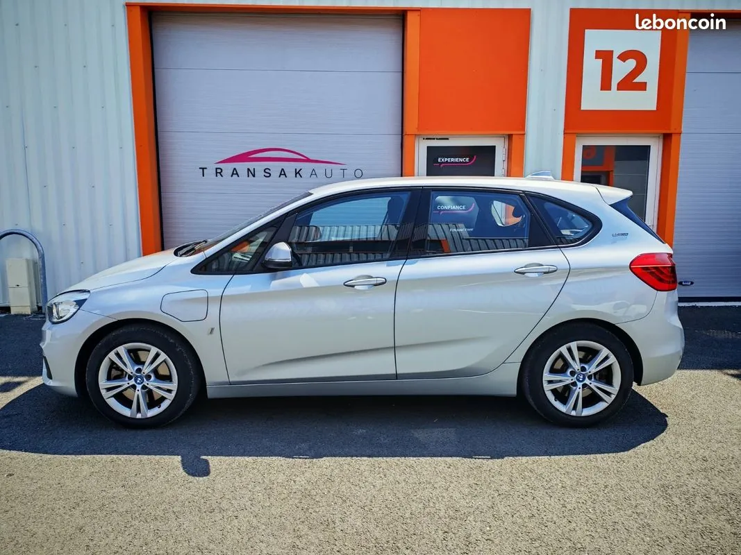 BMW Series 2 2016 photo 2