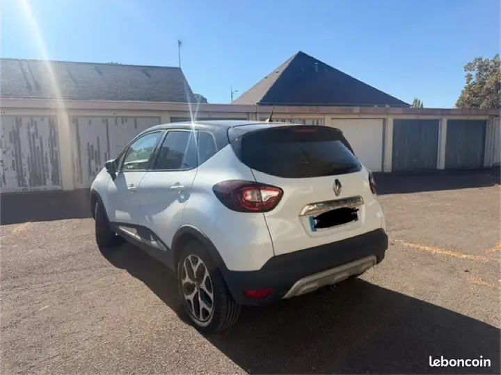 Renault Captur 2019 photo 2