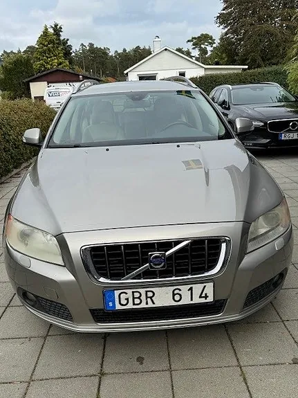 Volvo V70 2008 photo 2
