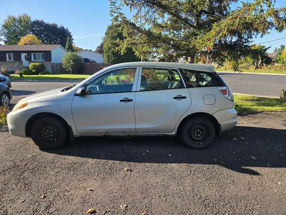 Toyota Matrix 2006 photo 2