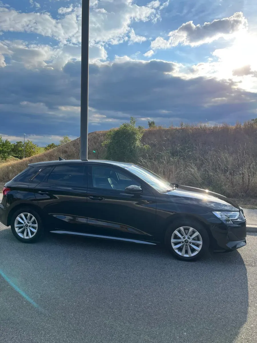 Audi A3 2025 photo 2