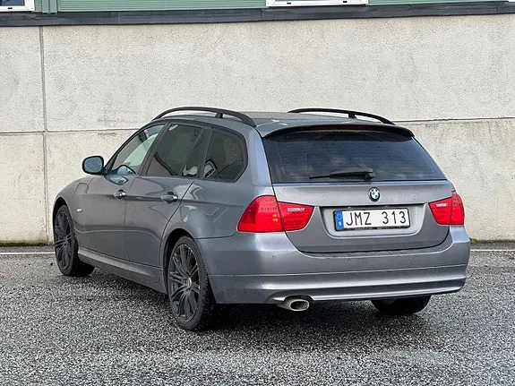 BMW 320D 2009 photo 3