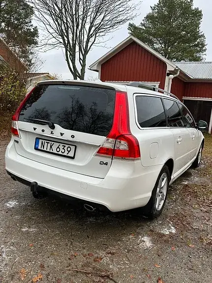 Volvo V70 2016 photo 3