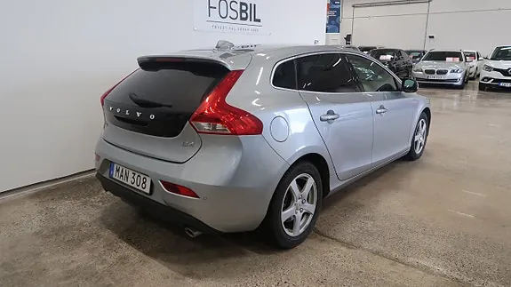 Volvo V40 2016 photo 4