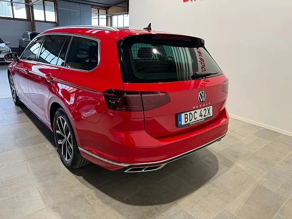 Volkswagen Passat 2023 photo 5