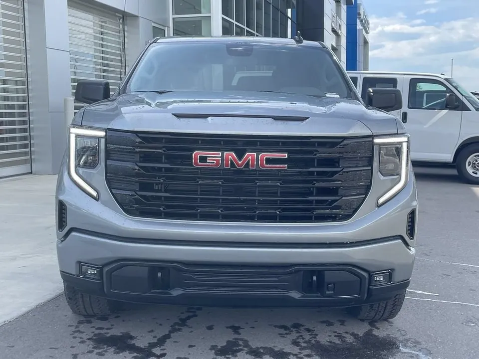 GMC Sierra 1500 2026 photo 2