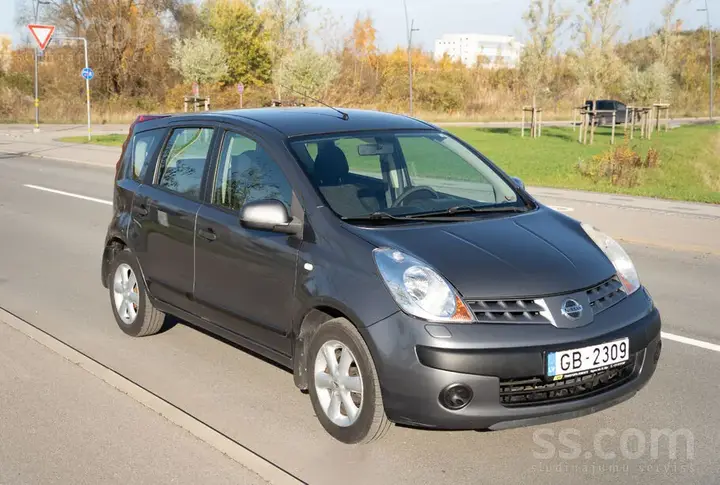 Nissan Note 2006 photo 4
