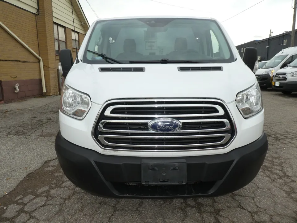 Ford Transit 2019 photo 2