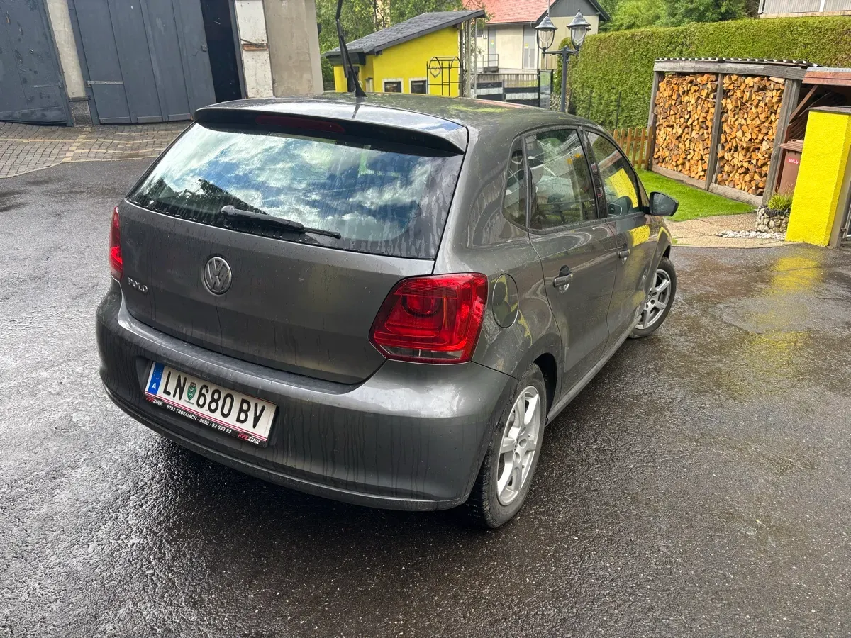 Volkswagen Polo 2011 photo 3
