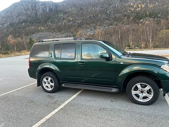 Nissan Pathfinder 2006 photo 4