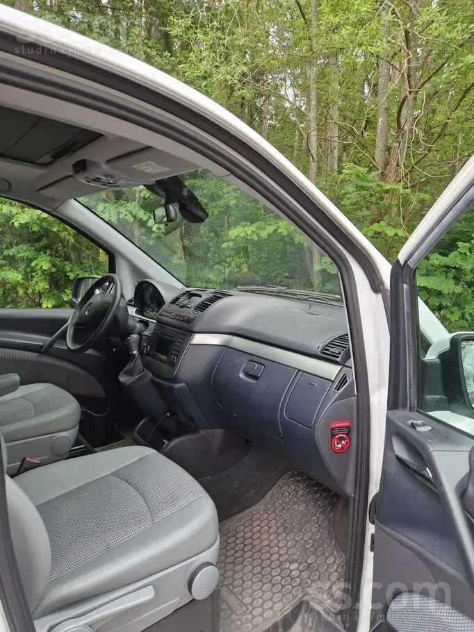 Mercedes-Benz Viano 2012 photo 4