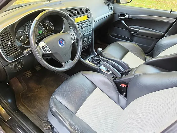 Saab 9-3 2009 photo 3