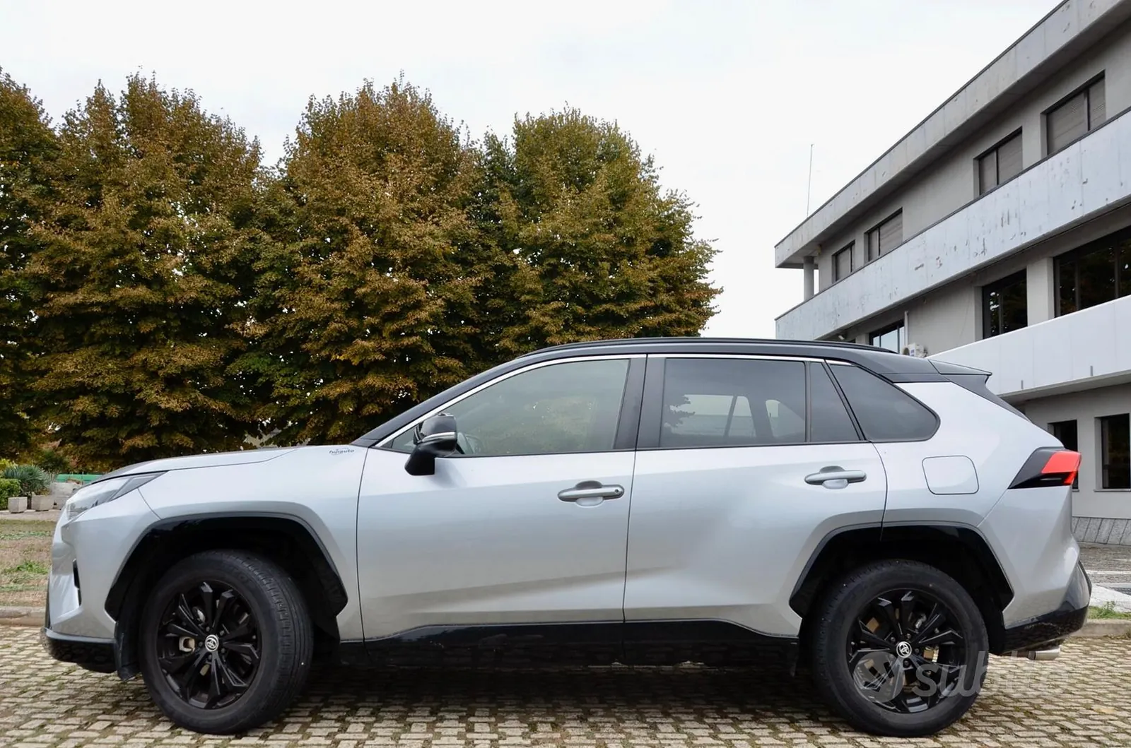 Toyota Rav4 2023 photo 3