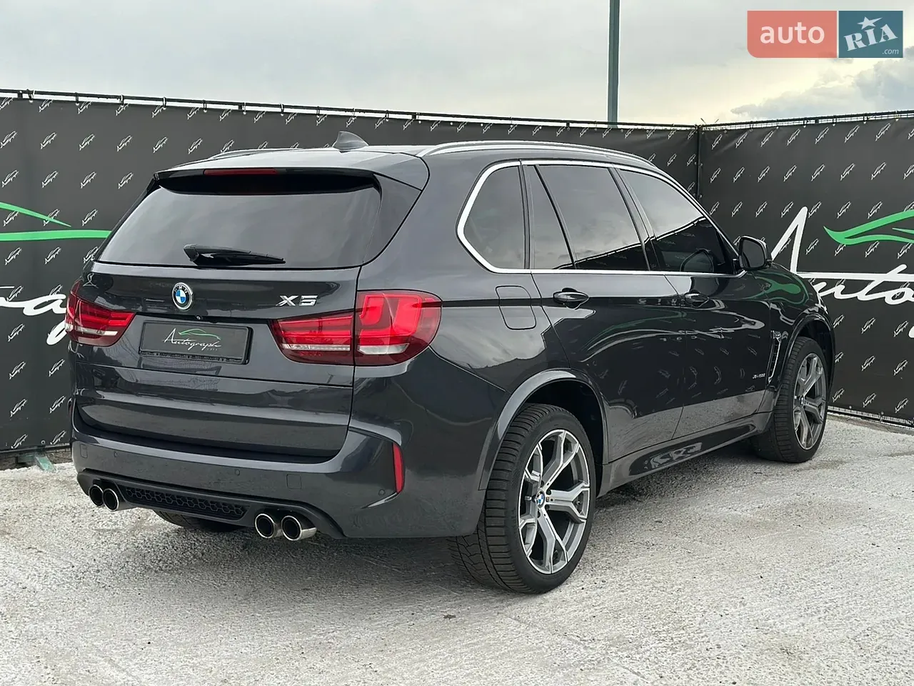 BMW X5 2015 photo 2