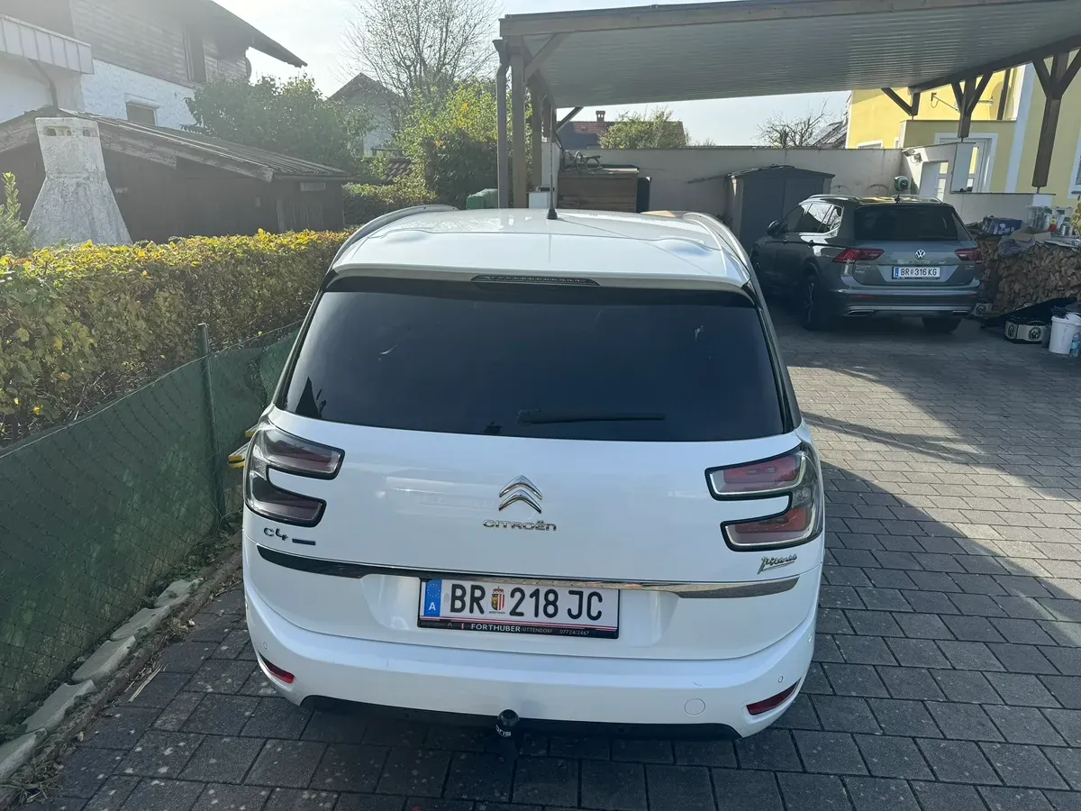 Citroen Grand C4 Picasso 2016 photo 2