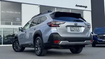 Subaru Outback 2024 photo 3