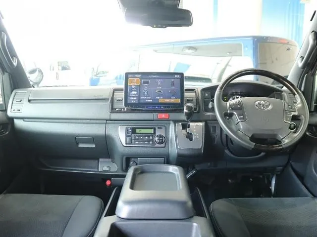 Toyota Hiace Gl 2025 photo 4